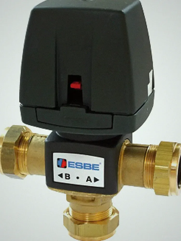 Bosch Zub. für Luftwärmepumpen WWV 28-1 Warmwasser-Umschaltventil 28 mm, Kvs=6,5