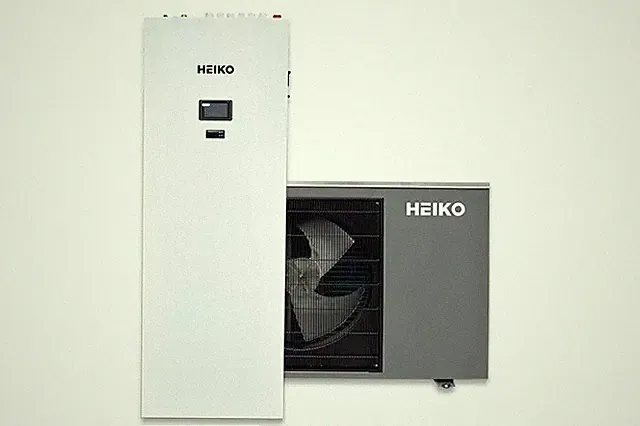 Heiko THERMAL PLUS 19 Monoblock Wärmepumpe 19 kW mit 250L Warmwasser-Speicher